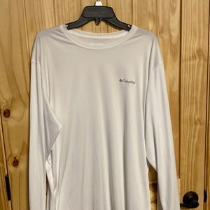 Mens brand new Columbia XL Long Sleeve
